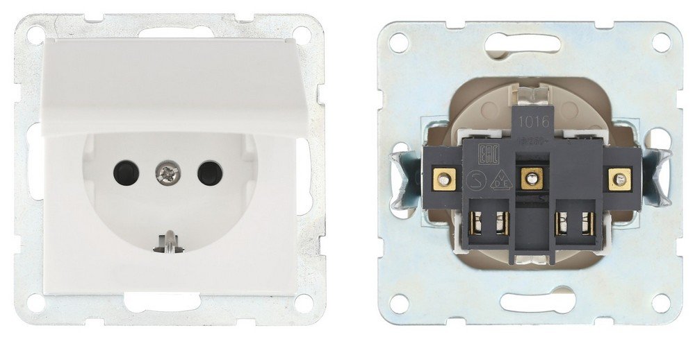 Розетка с з/к, шторками и крышкой, белый LK60 (863404-1)