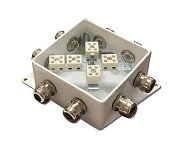 КМ-О (10к*6,0)-IP66-120х120, три ввода / Коробка монтажная огнестойкая